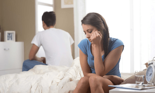 Quem ama trai? Veja a resposta e saiba como descobrir uma traição