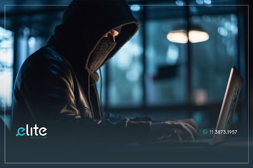 Investigação de Crimes Cibernéticos: Detetive e a Proteção contra Espionagem